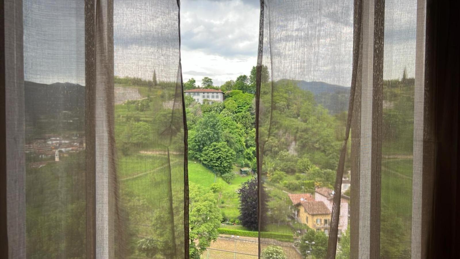 Buk - Appartamento Nel Cuore Di Citta Alta Bérgamo Exterior foto